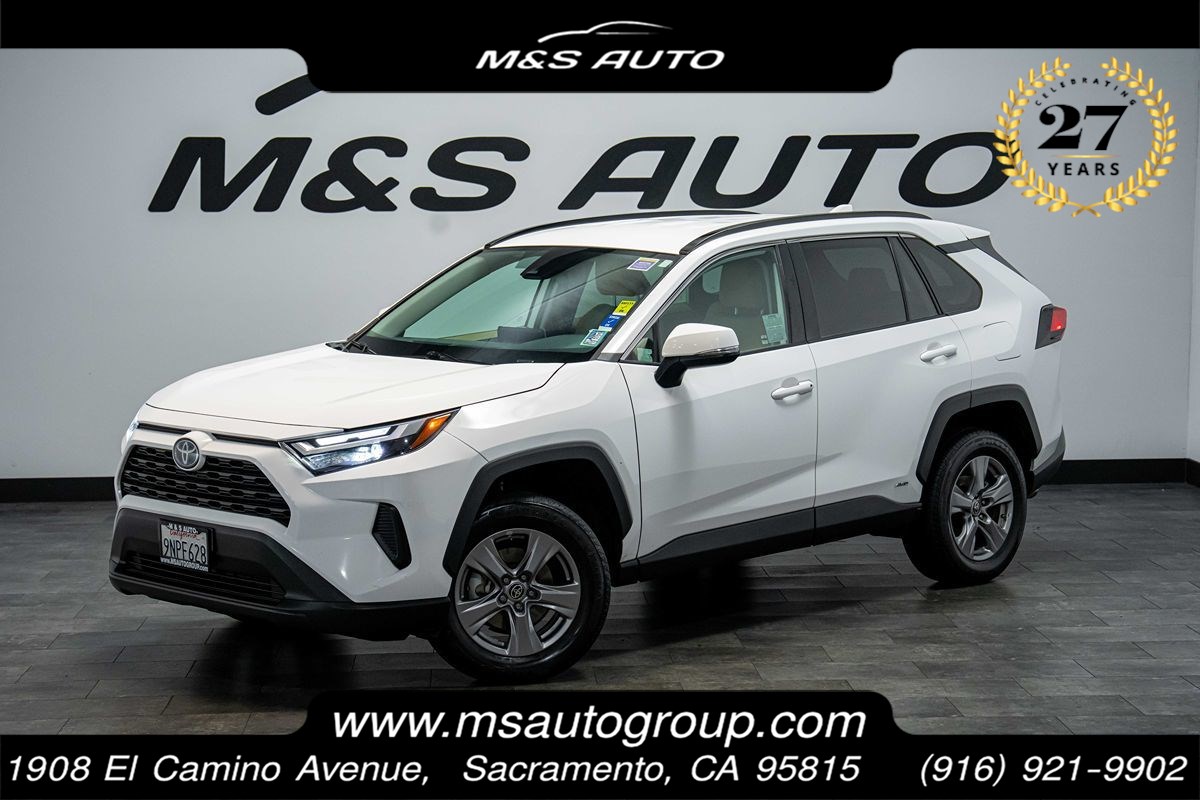 2024 Toyota RAV4 Hybrid LE