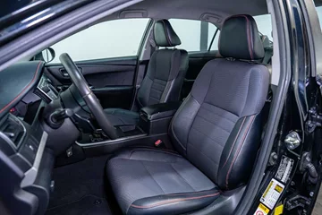 2017 Toyota Camry SE thumbnail