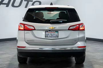 2018 Chevrolet Equinox LT thumbnail