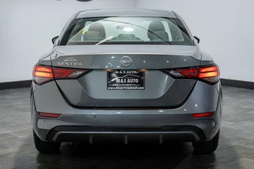 2024 Nissan Sentra S thumbnail