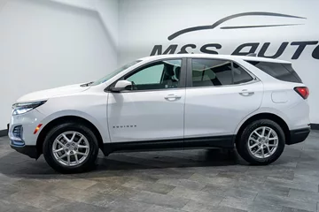 2022 Chevrolet Equinox LT thumbnail