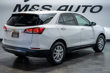 2022 Chevrolet Equinox LT thumbnail