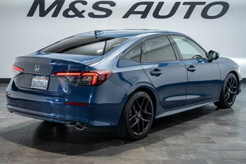 2025 Honda Civic Sport thumbnail