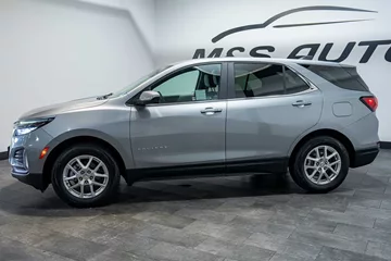 2023 Chevrolet Equinox LT thumbnail