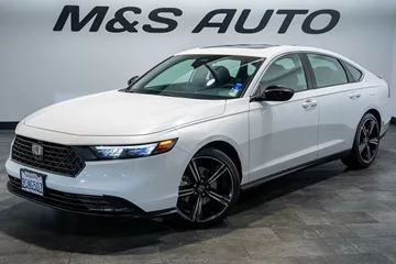 2025 Honda Accord Sport thumbnail