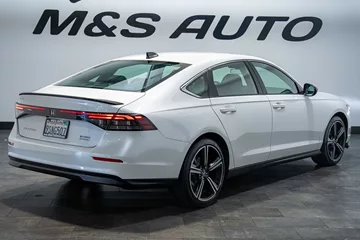 2025 Honda Accord Sport thumbnail