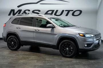 2019 Jeep Cherokee Latitude thumbnail
