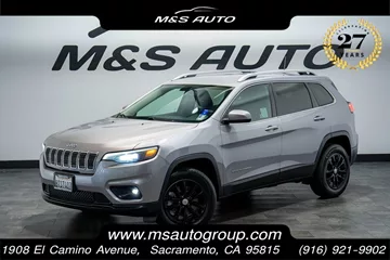 2019 Jeep Cherokee Latitude thumbnail