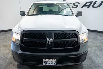 2019 Ram 1500 Tradesman thumbnail