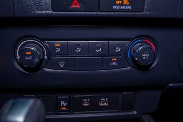 2022 Nissan Frontier S thumbnail