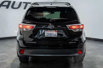 2014 Toyota Highlander XLE thumbnail