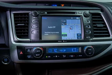 2014 Toyota Highlander XLE thumbnail