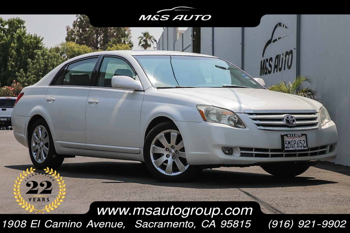 2005 Toyota Avalon XLS