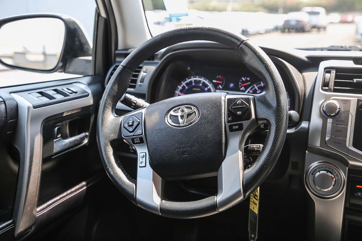 Sold 2016 Toyota 4Runner SR5 4x4 With Navigation in Sacramento