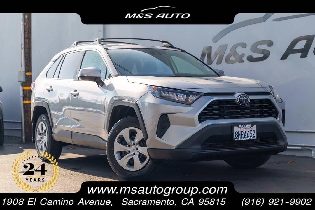 2019 Toyota RAV4 LE 4x2 With Blind Spot Monitor