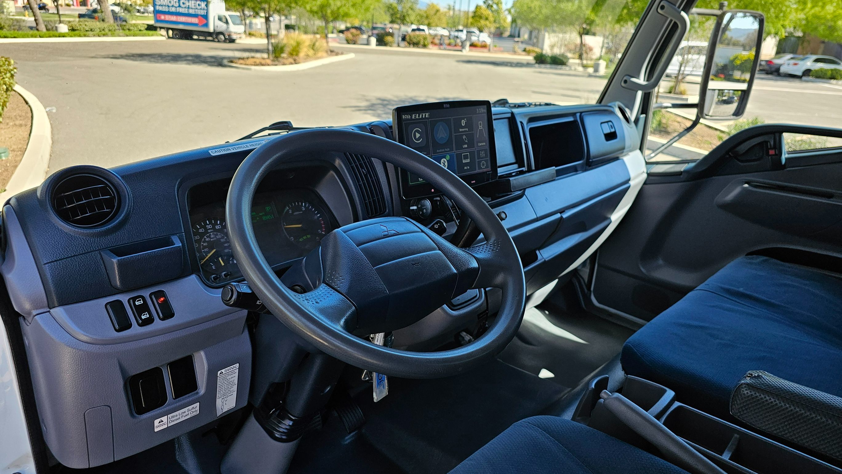 2014 Mitsubishi Fuso FEC52S photo 13
