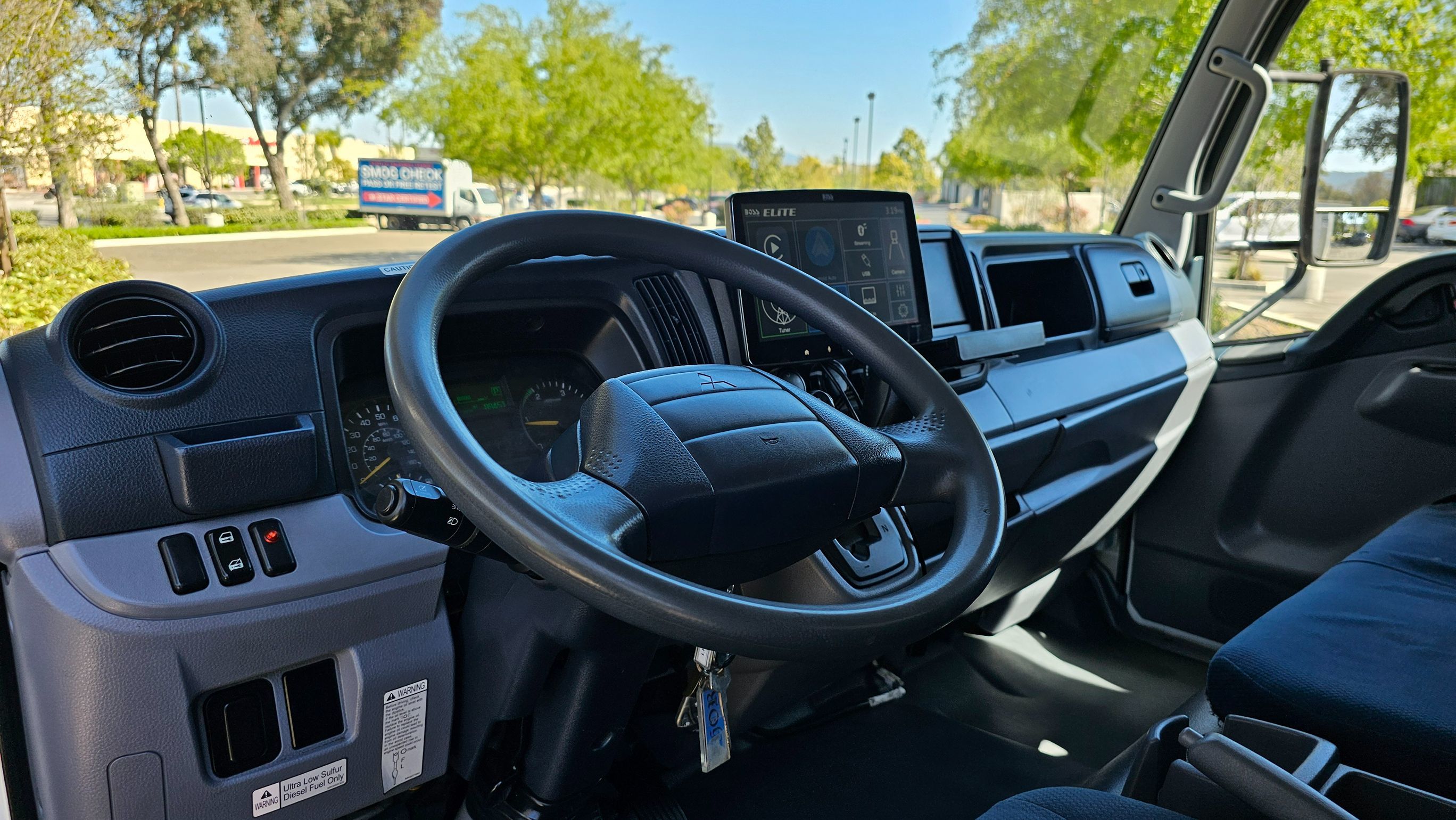 2014 Mitsubishi Fuso FEC52S photo 14