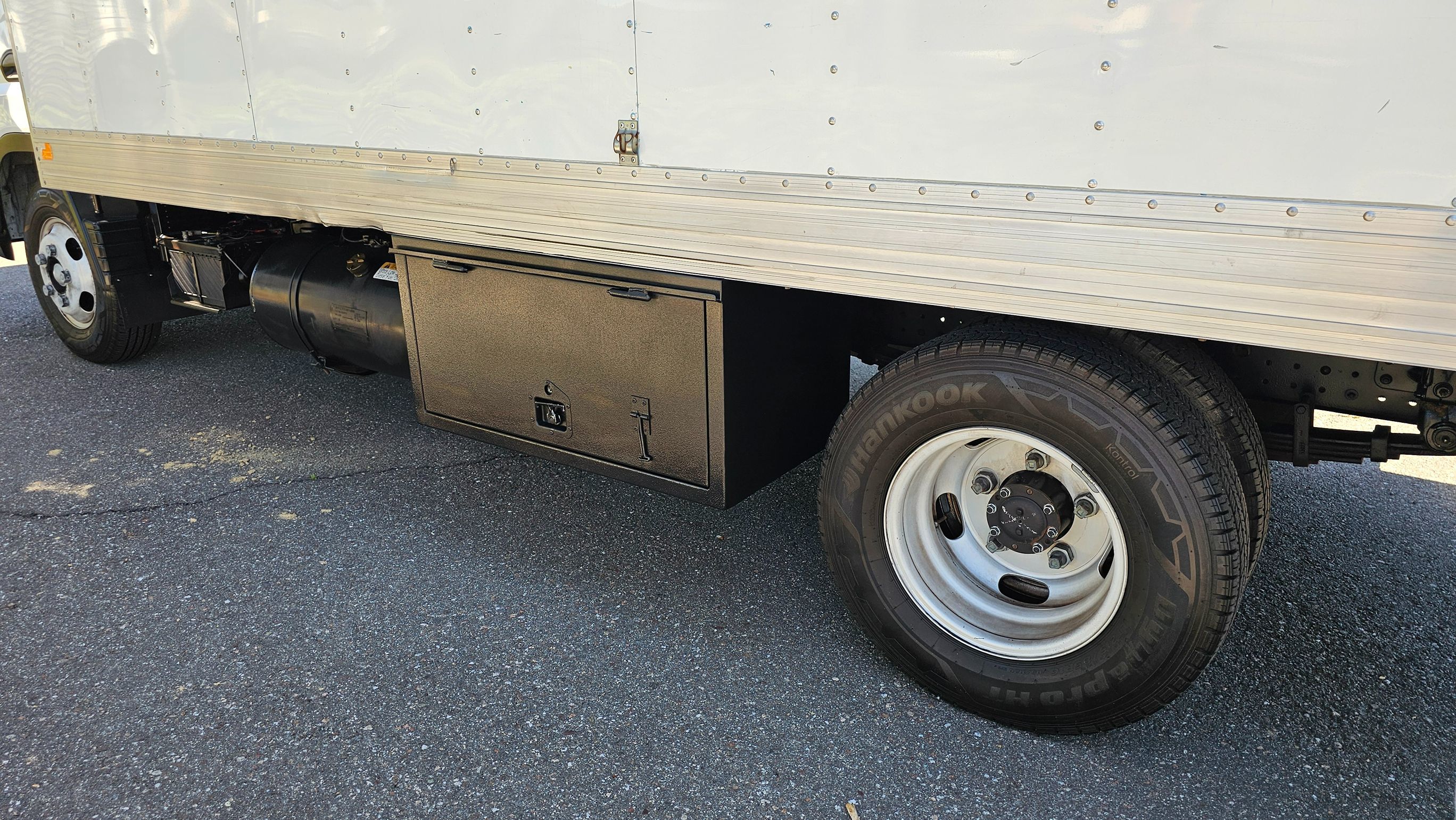 2014 Mitsubishi Fuso FEC52S photo 18