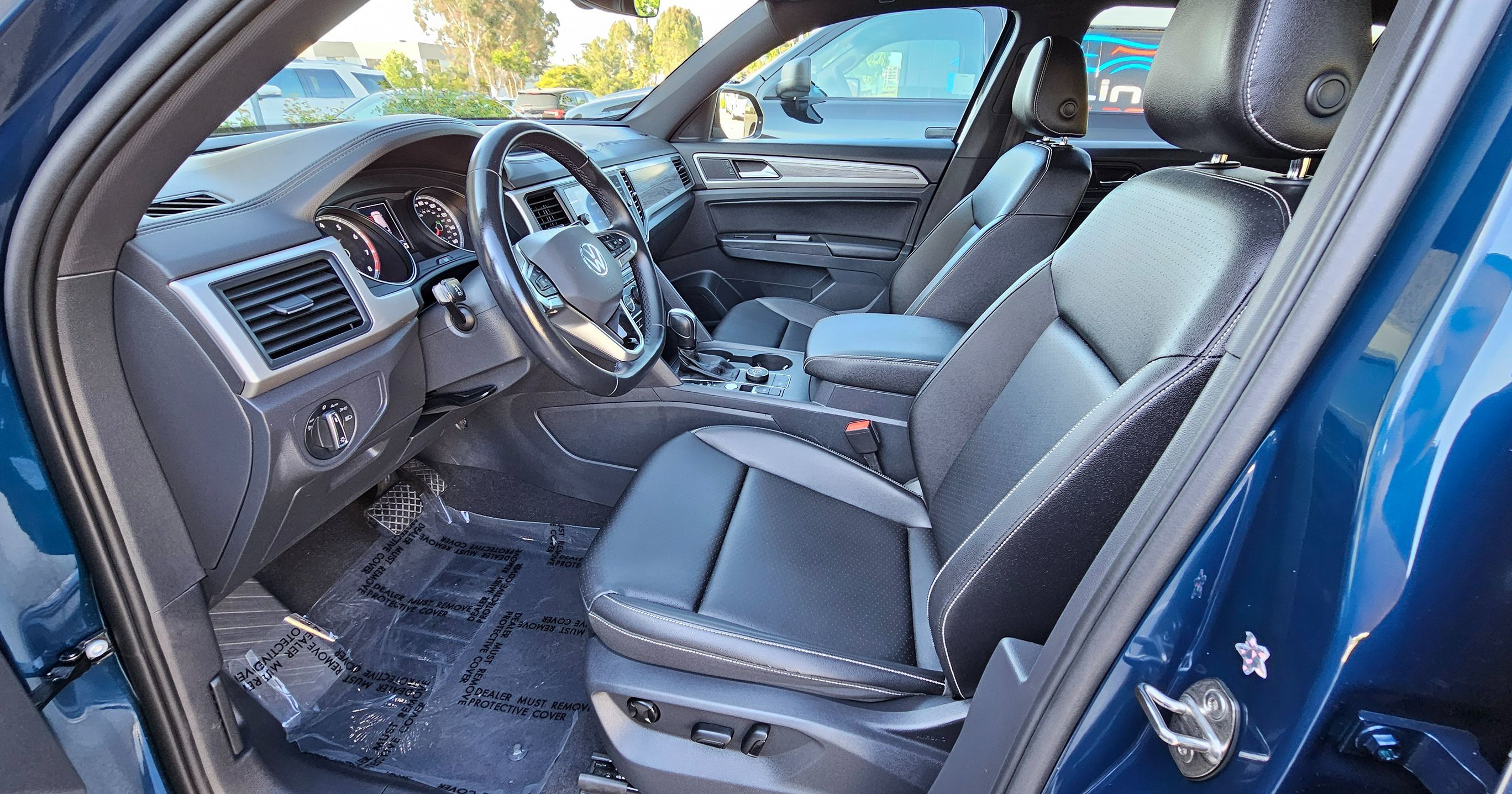 2020 Volkswagen Atlas Cross Sport V6 SE Technology photo 15