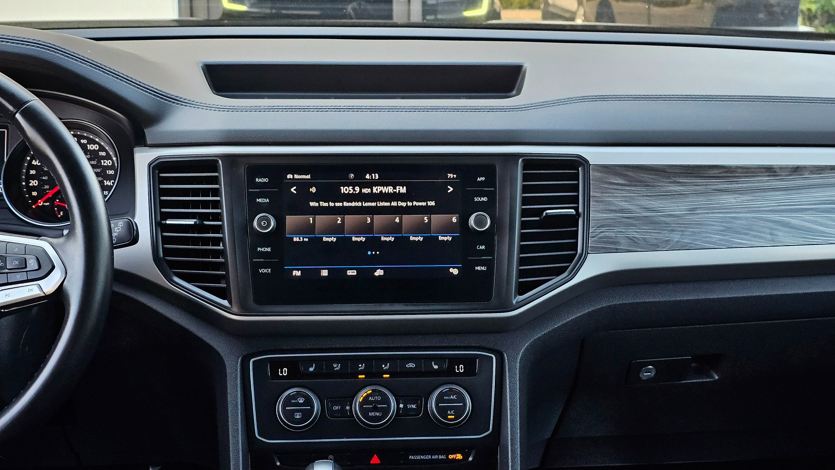 2020 Volkswagen Atlas Cross Sport V6 SE Technology photo 23