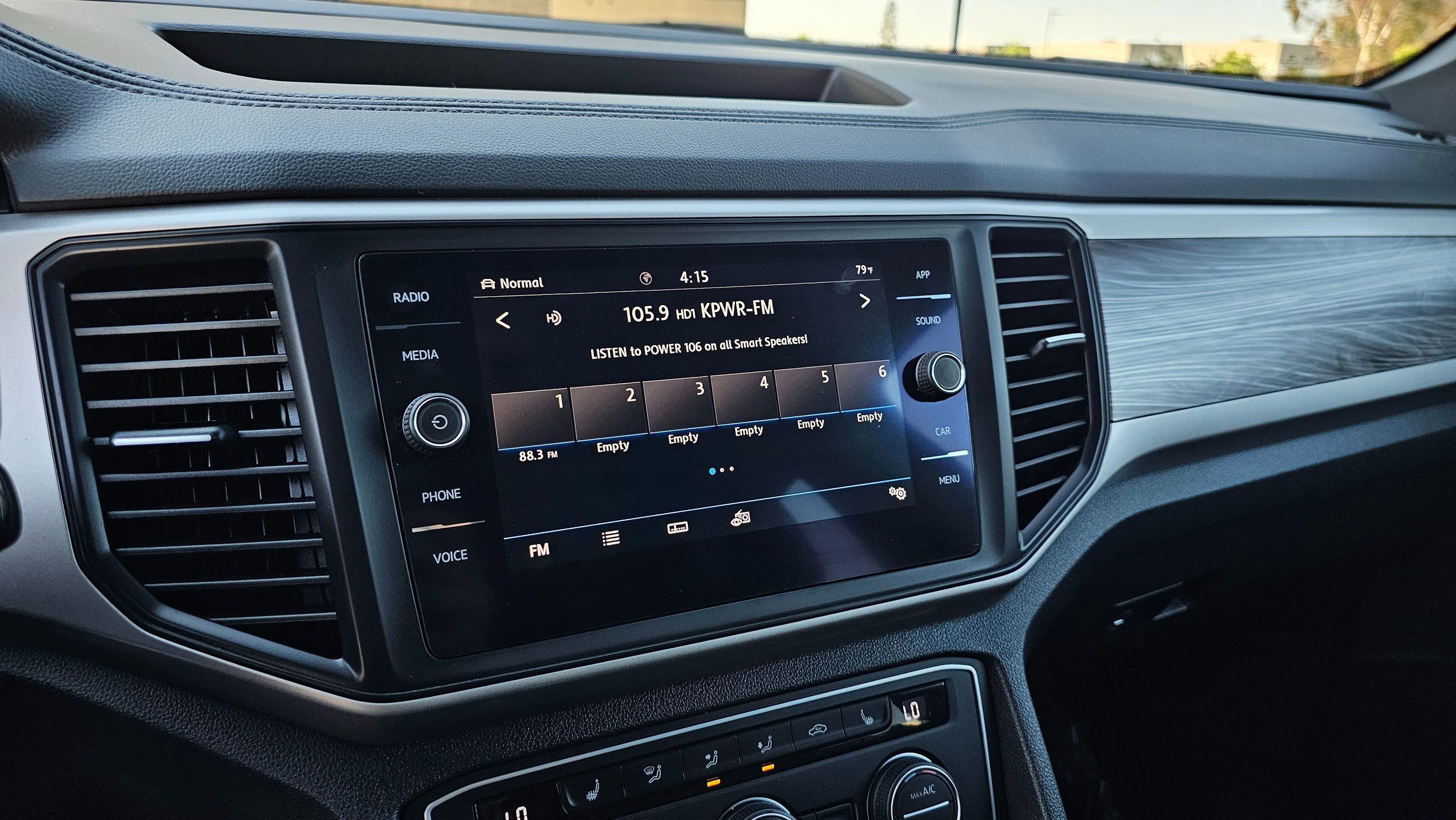 2020 Volkswagen Atlas Cross Sport V6 SE Technology photo 31