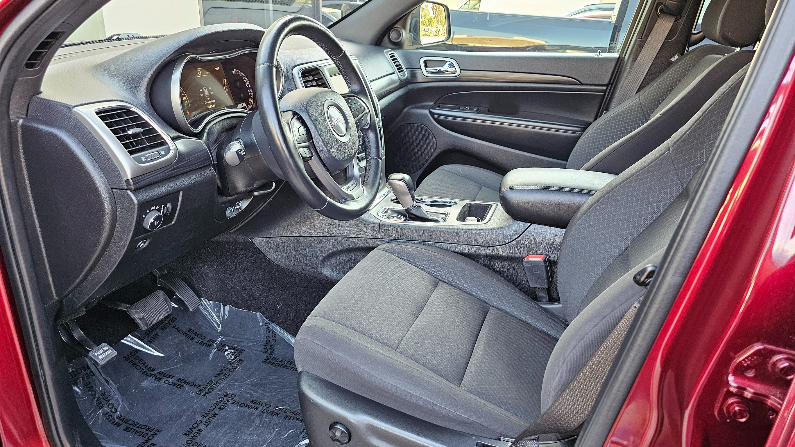 2021 Jeep Grand Cherokee Laredo E photo 11