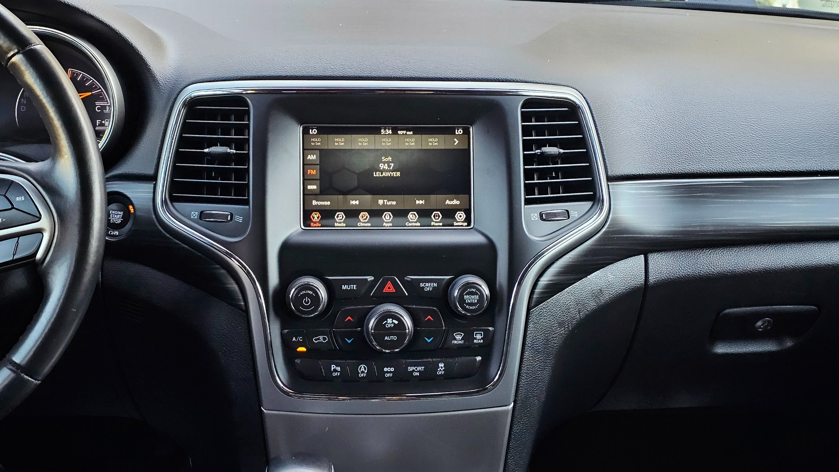 2021 Jeep Grand Cherokee Laredo E photo 20