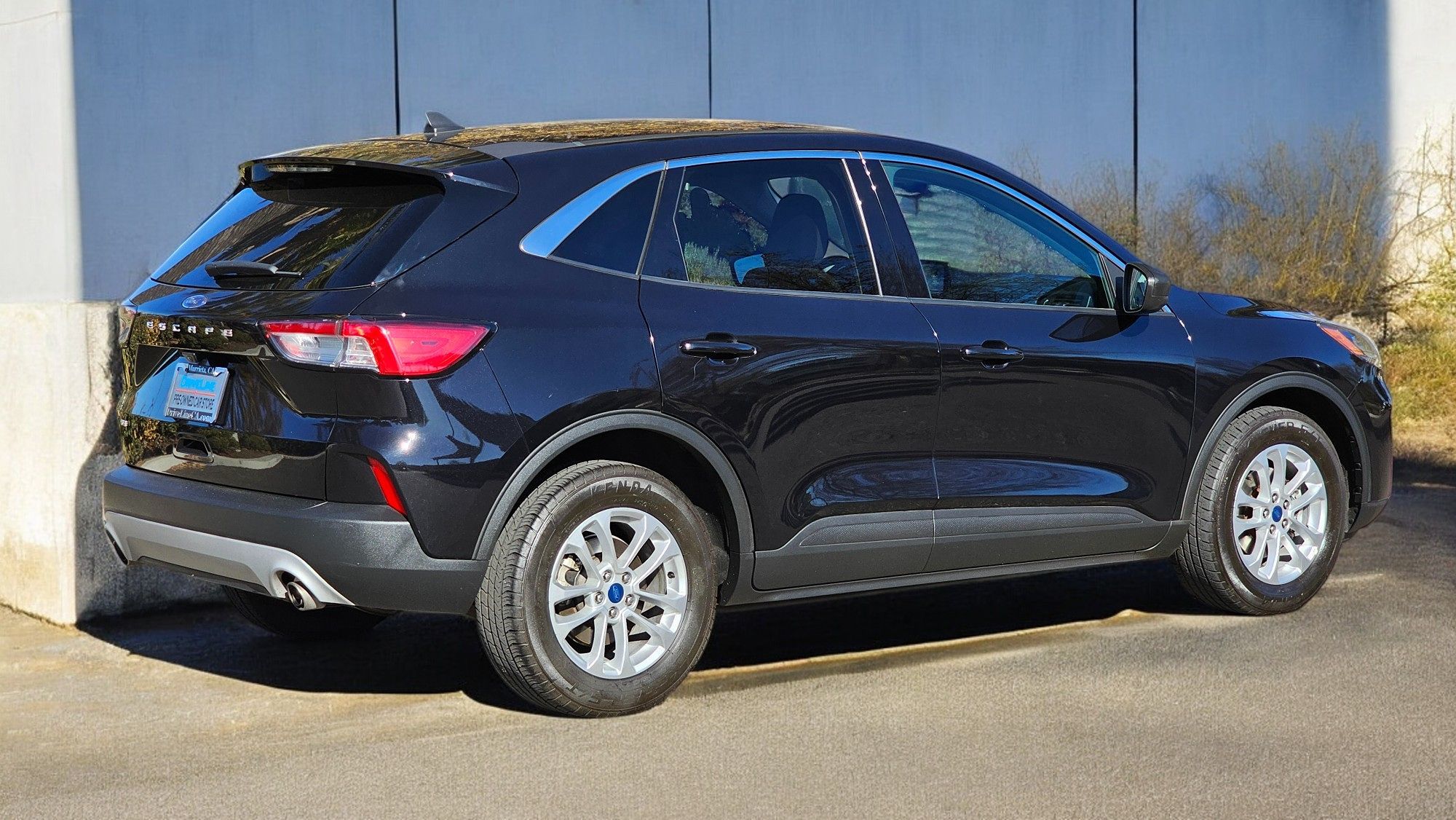2022 Ford Escape SE photo 3