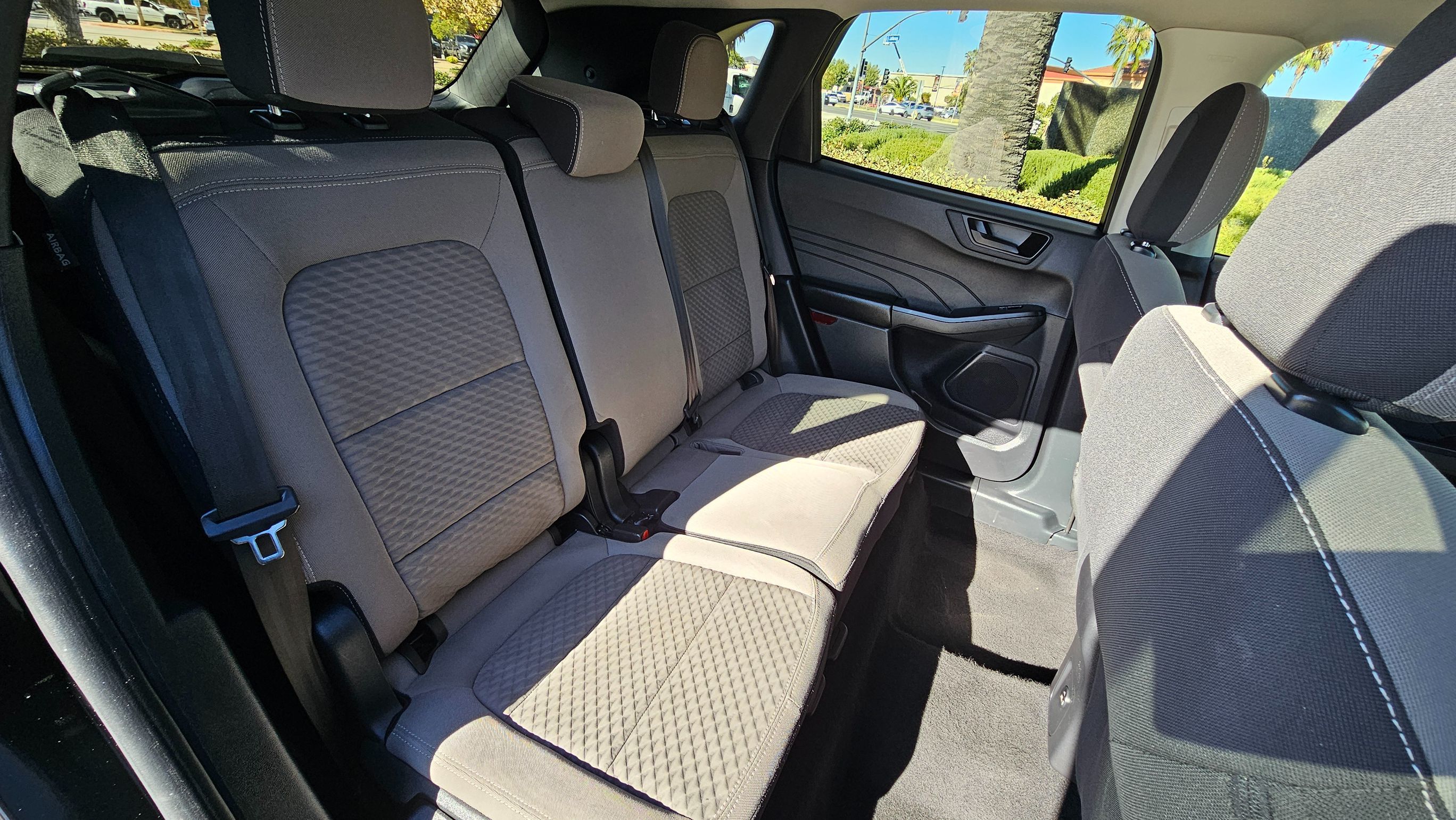 2022 Ford Escape SE photo 28