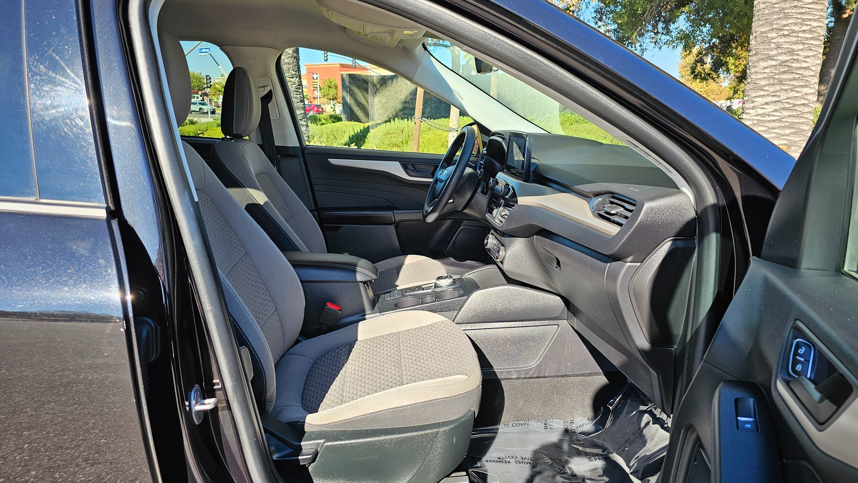 2022 Ford Escape SE photo 30