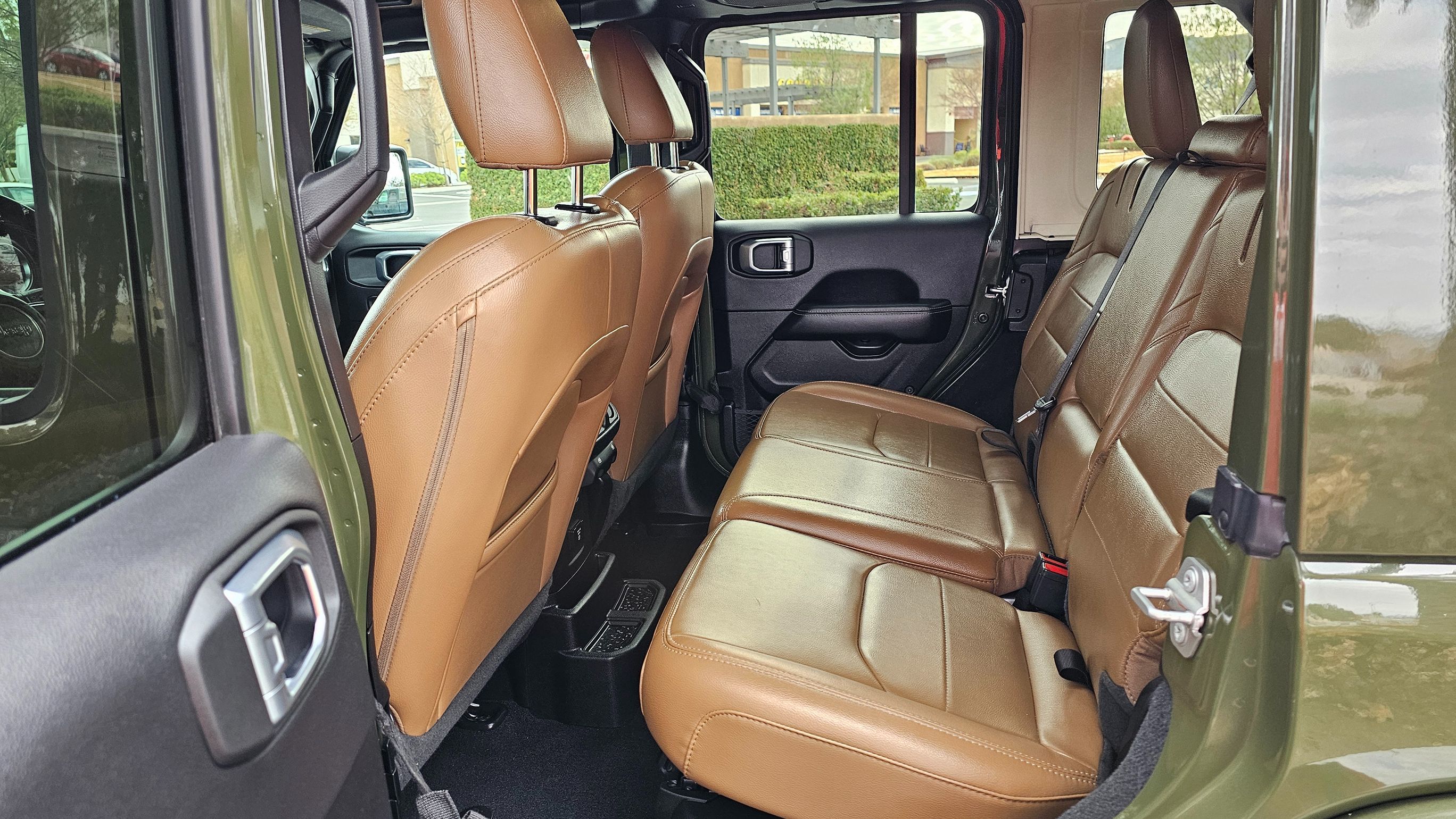 2021 Jeep Wrangler Unlimited Sahara 4XE photo 17