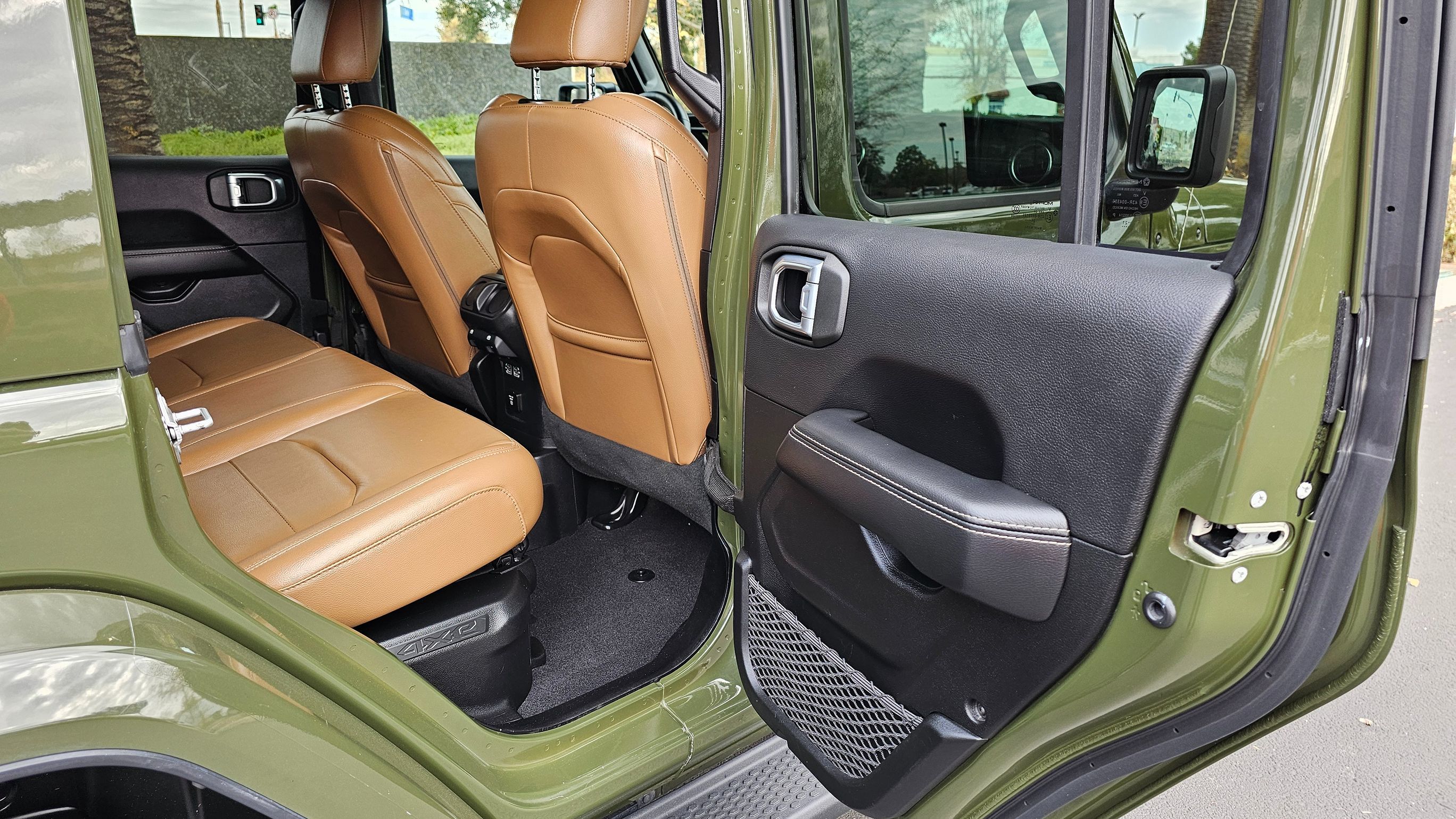 2021 Jeep Wrangler Unlimited Sahara 4XE photo 26