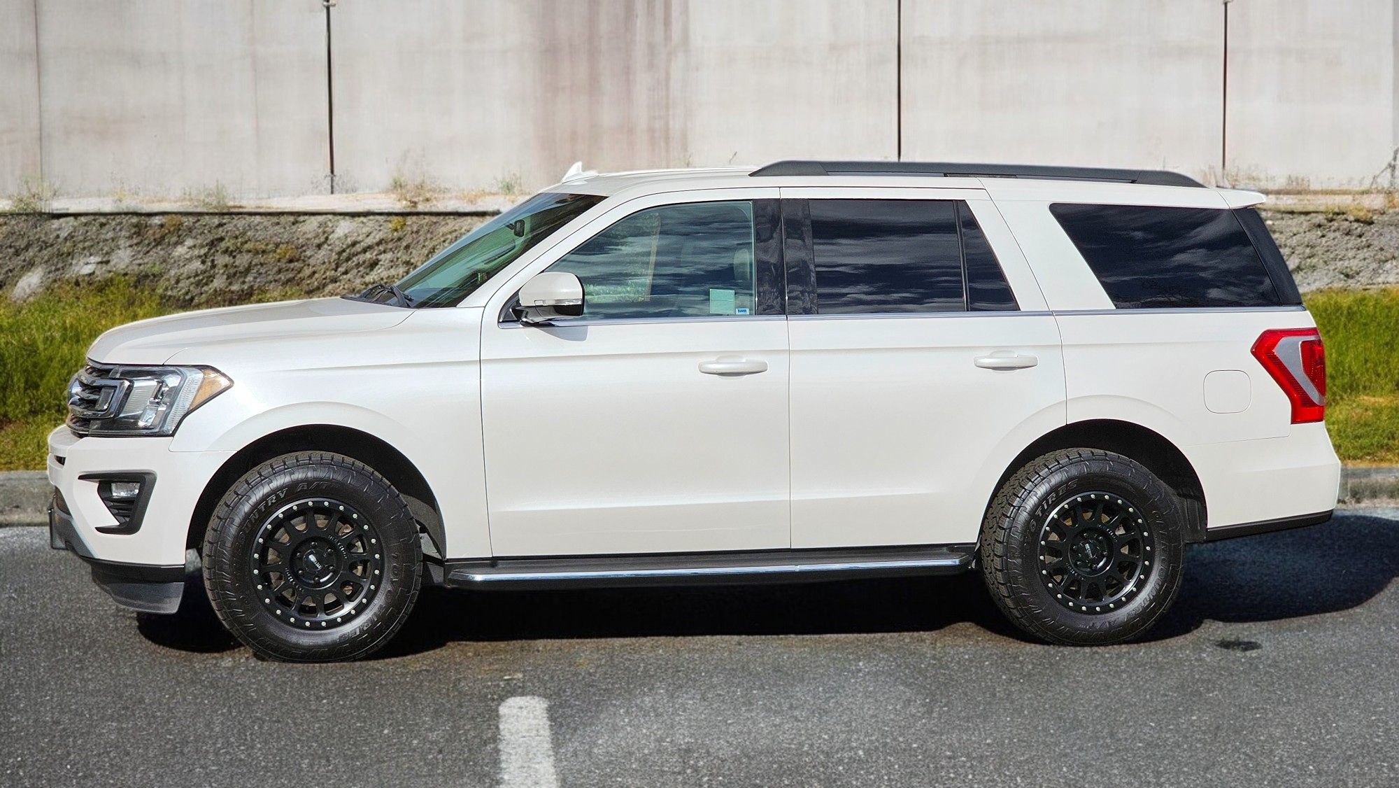 2019 Ford Expedition XLT photo 11