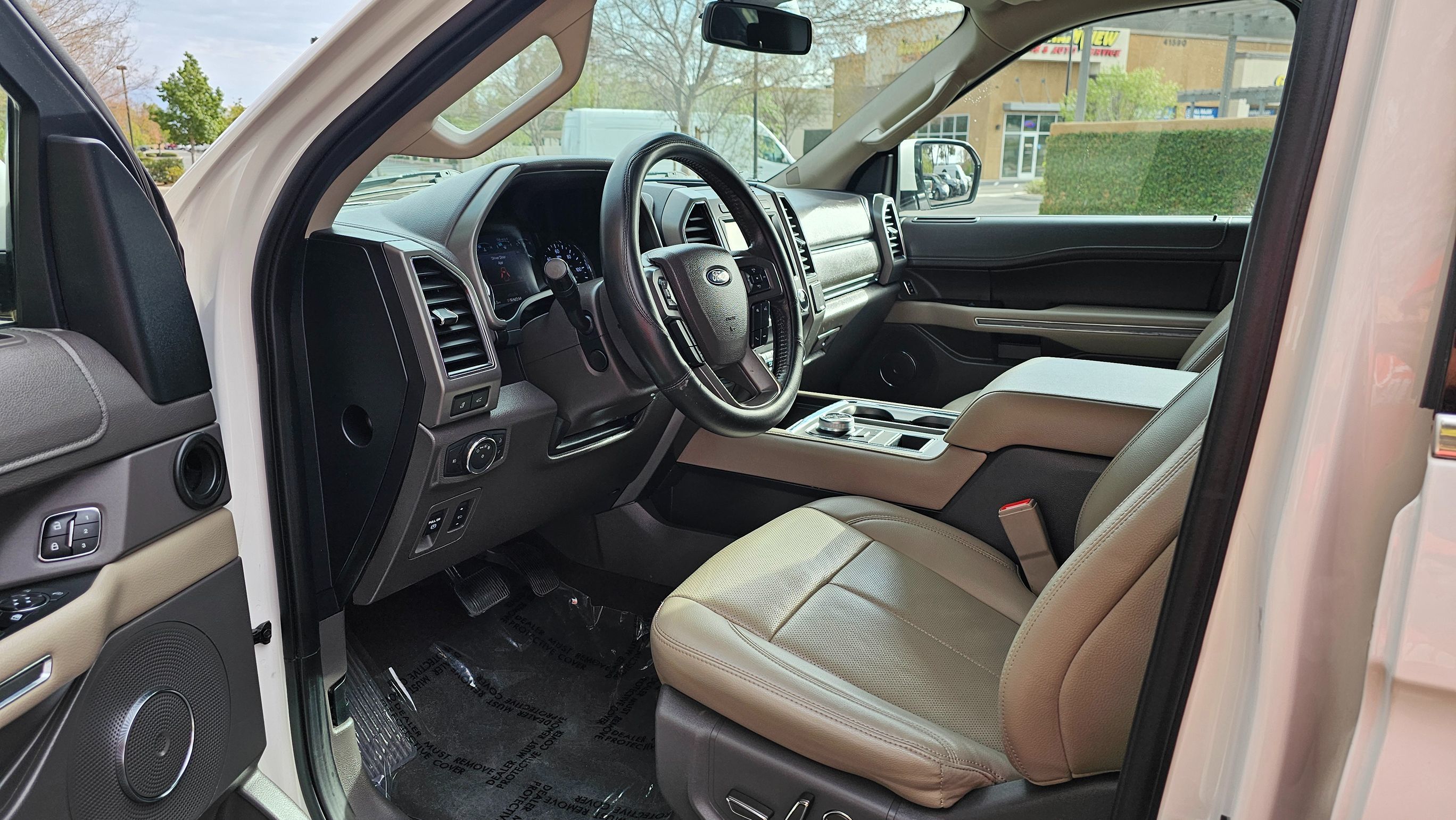 2019 Ford Expedition XLT photo 13