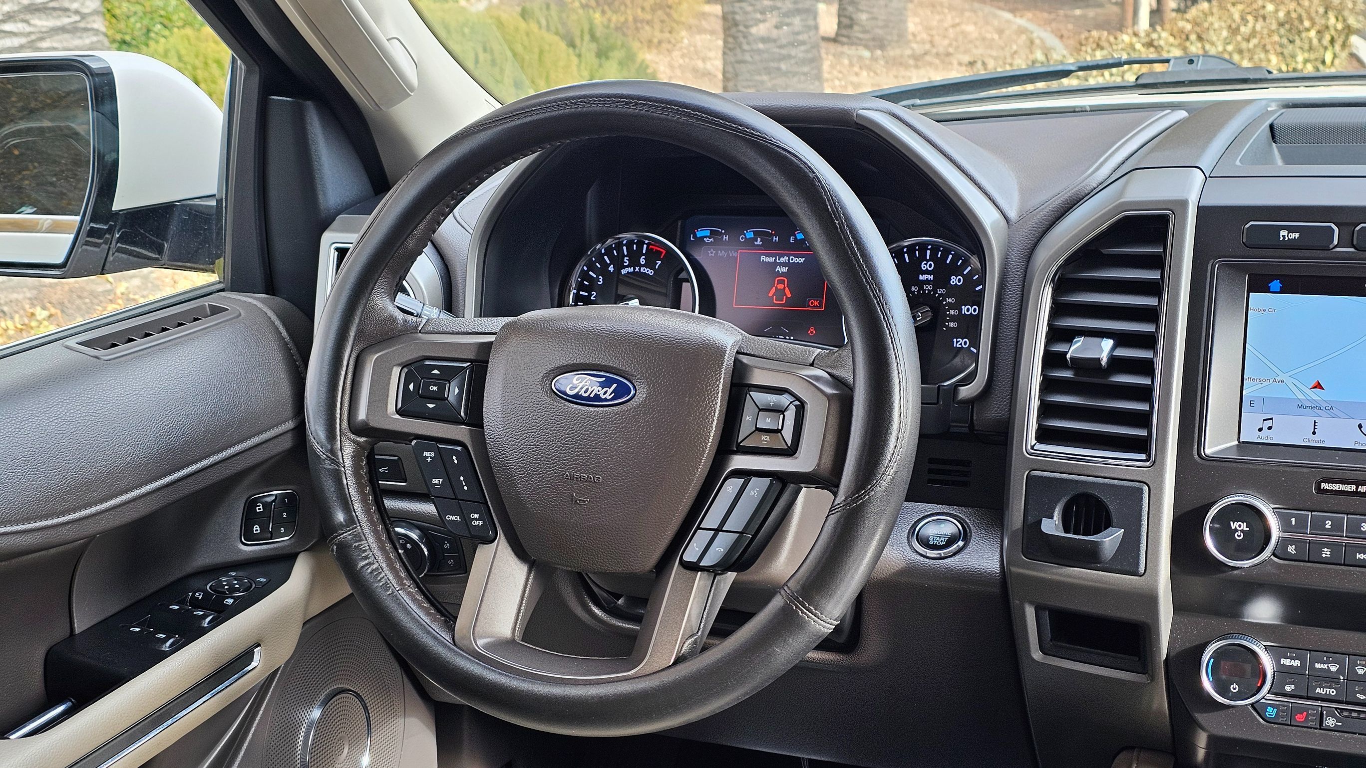 2019 Ford Expedition XLT photo 22