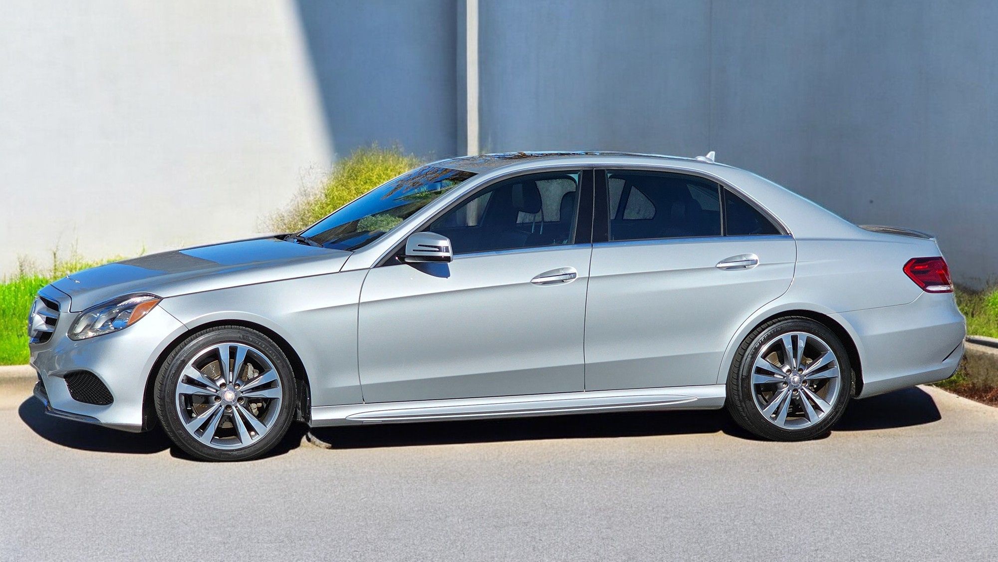 2016 Mercedes-Benz E-Class E350 Sport photo 11