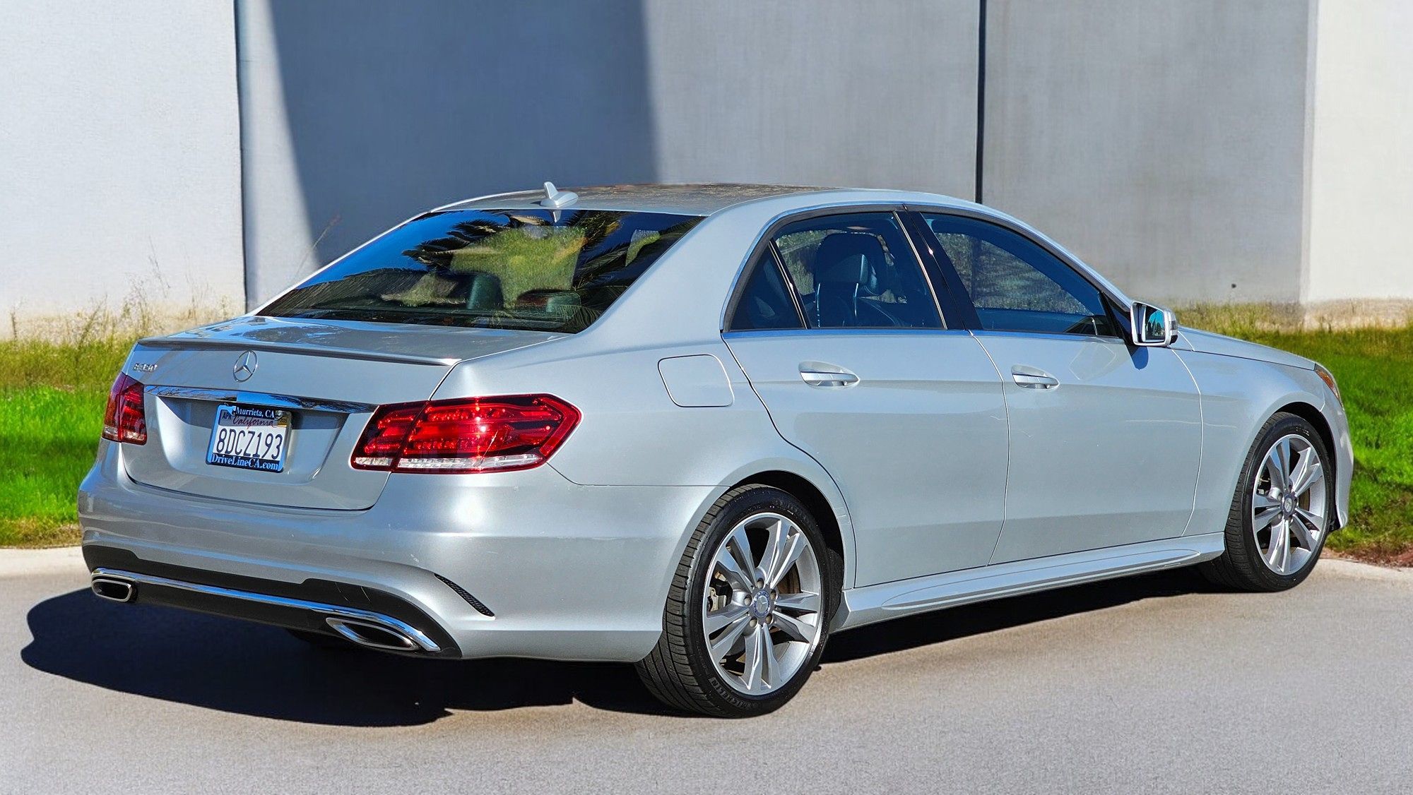 2016 Mercedes-Benz E-Class E350 Sport photo 2