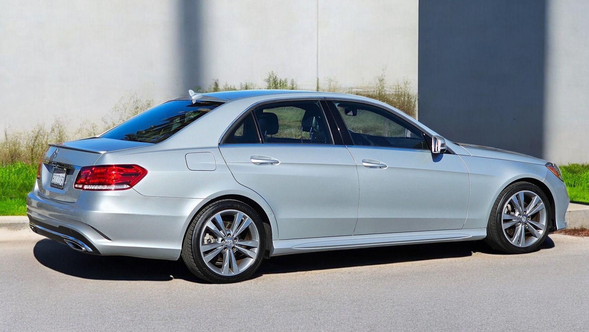 2016 Mercedes-Benz E-Class E350 Sport photo 8