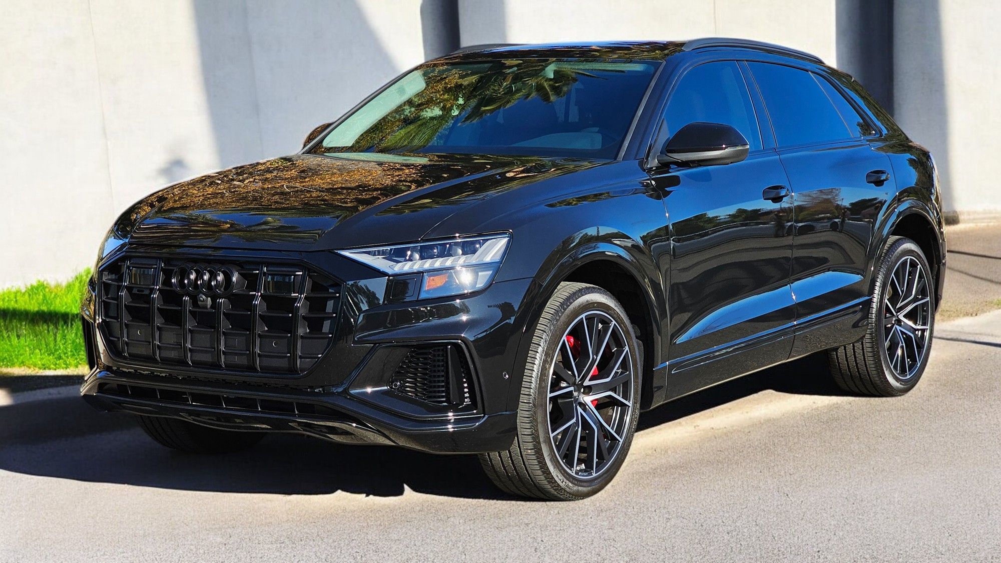 2023 Audi Q8 Premium Plus photo 5