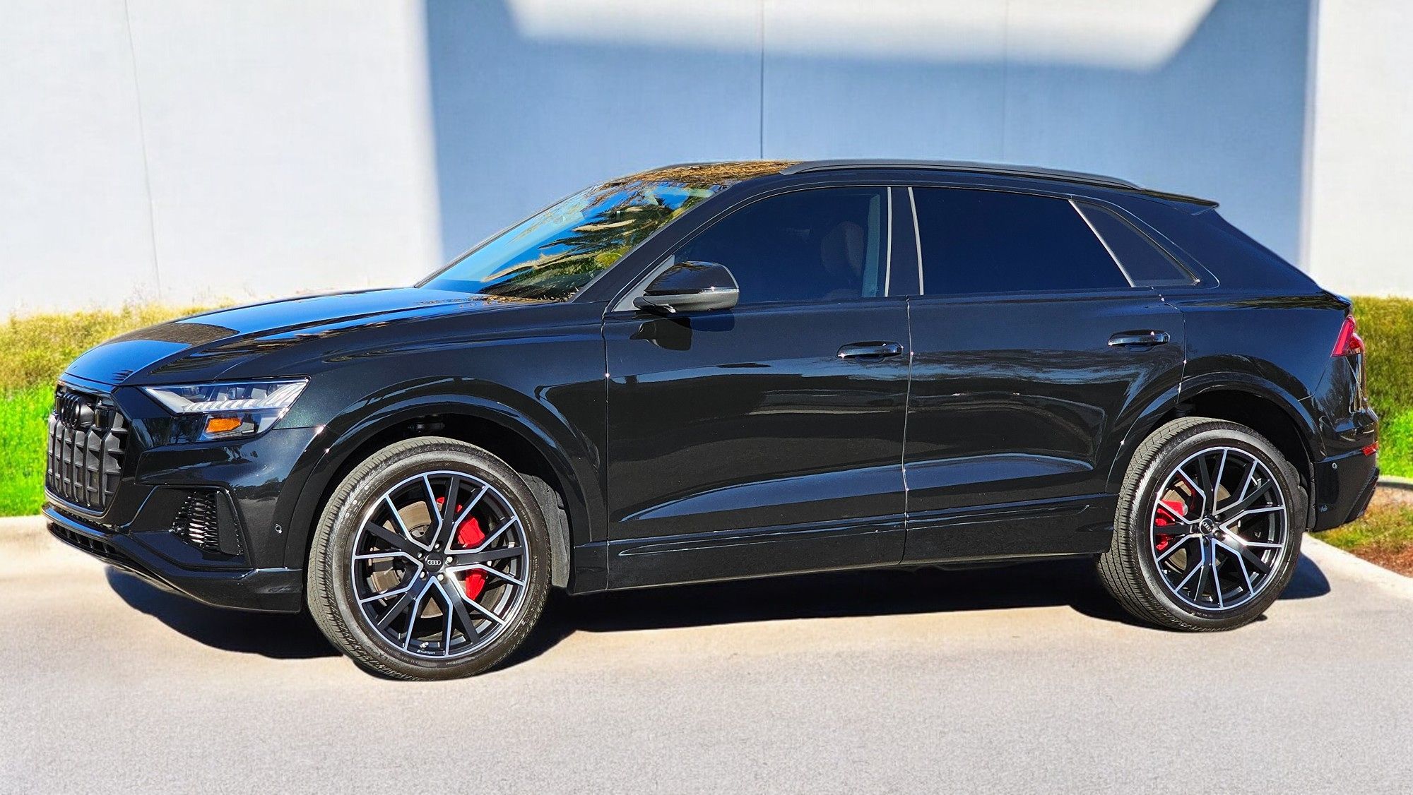 2023 Audi Q8 Premium Plus photo 9