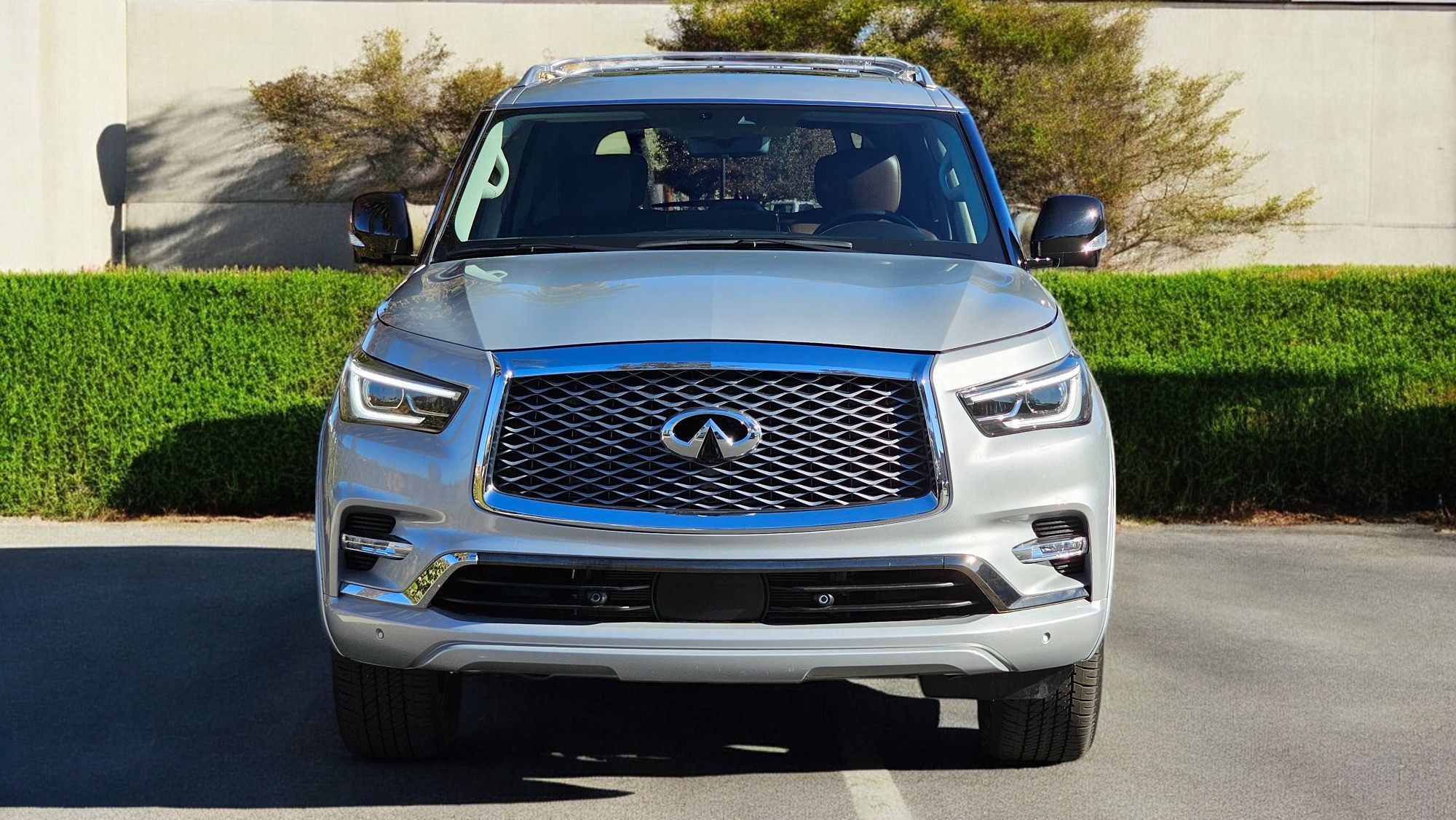 2022 INFINITI QX80 Sensory 4WD photo 5