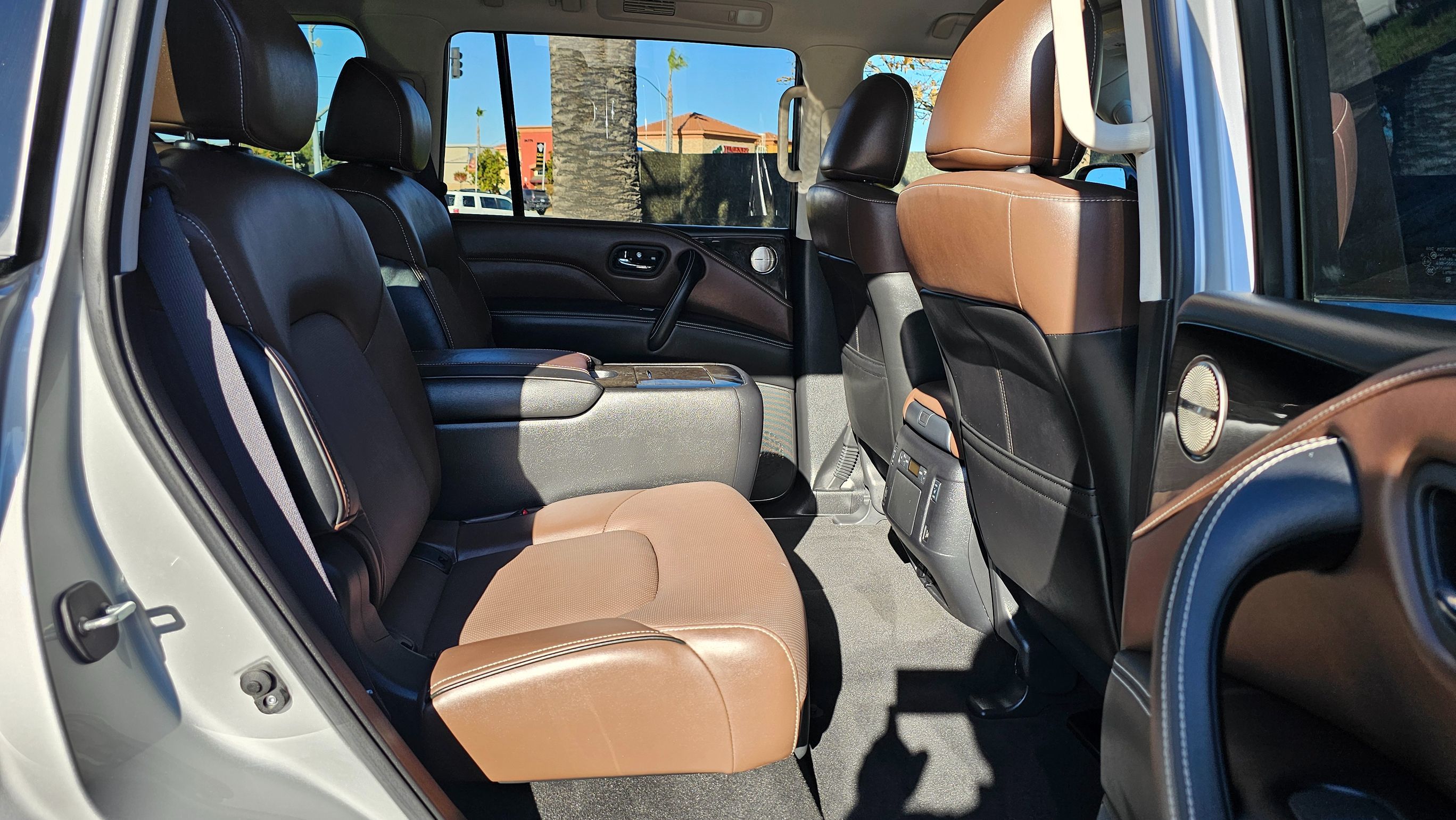 2022 INFINITI QX80 Sensory 4WD photo 31