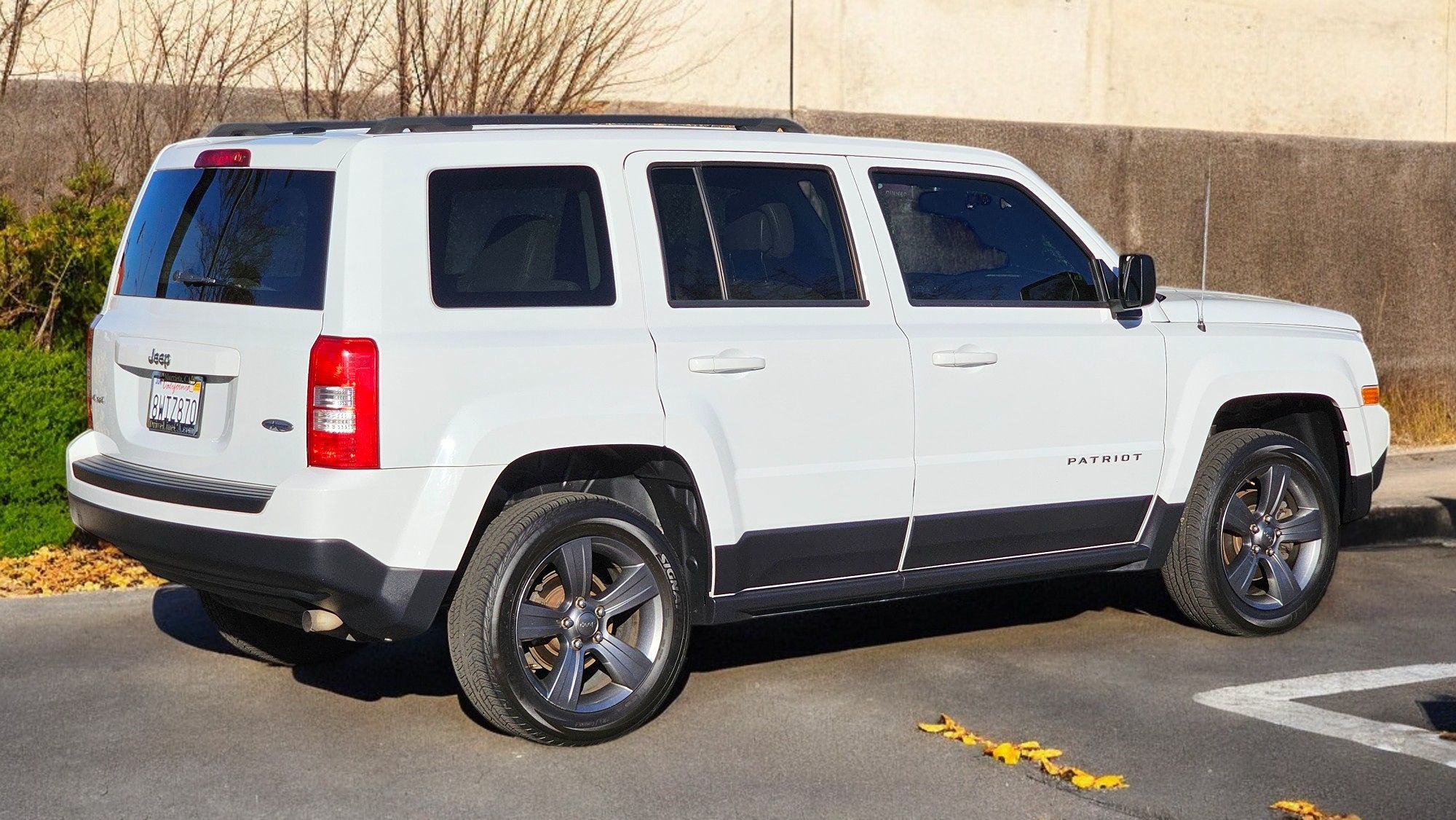 2015 Jeep Patriot Latitude photo 2