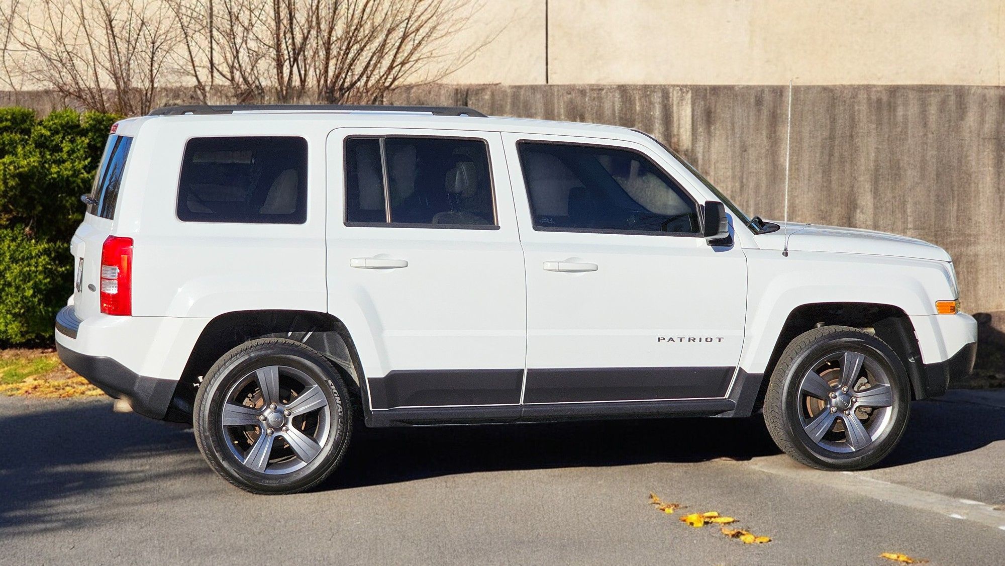 2015 Jeep Patriot Latitude photo 6