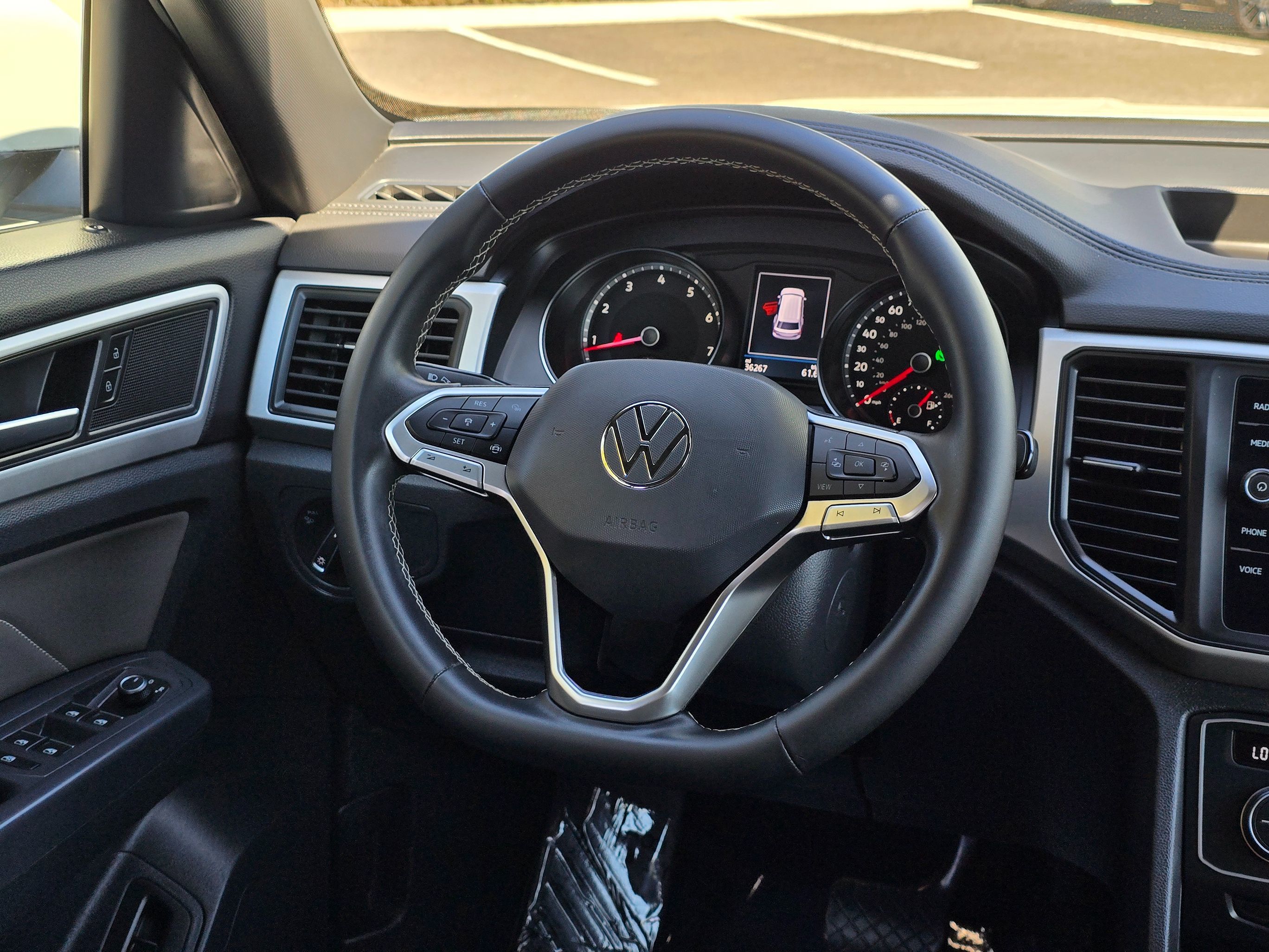 2021 Volkswagen Atlas Cross Sport SE Technology photo 22