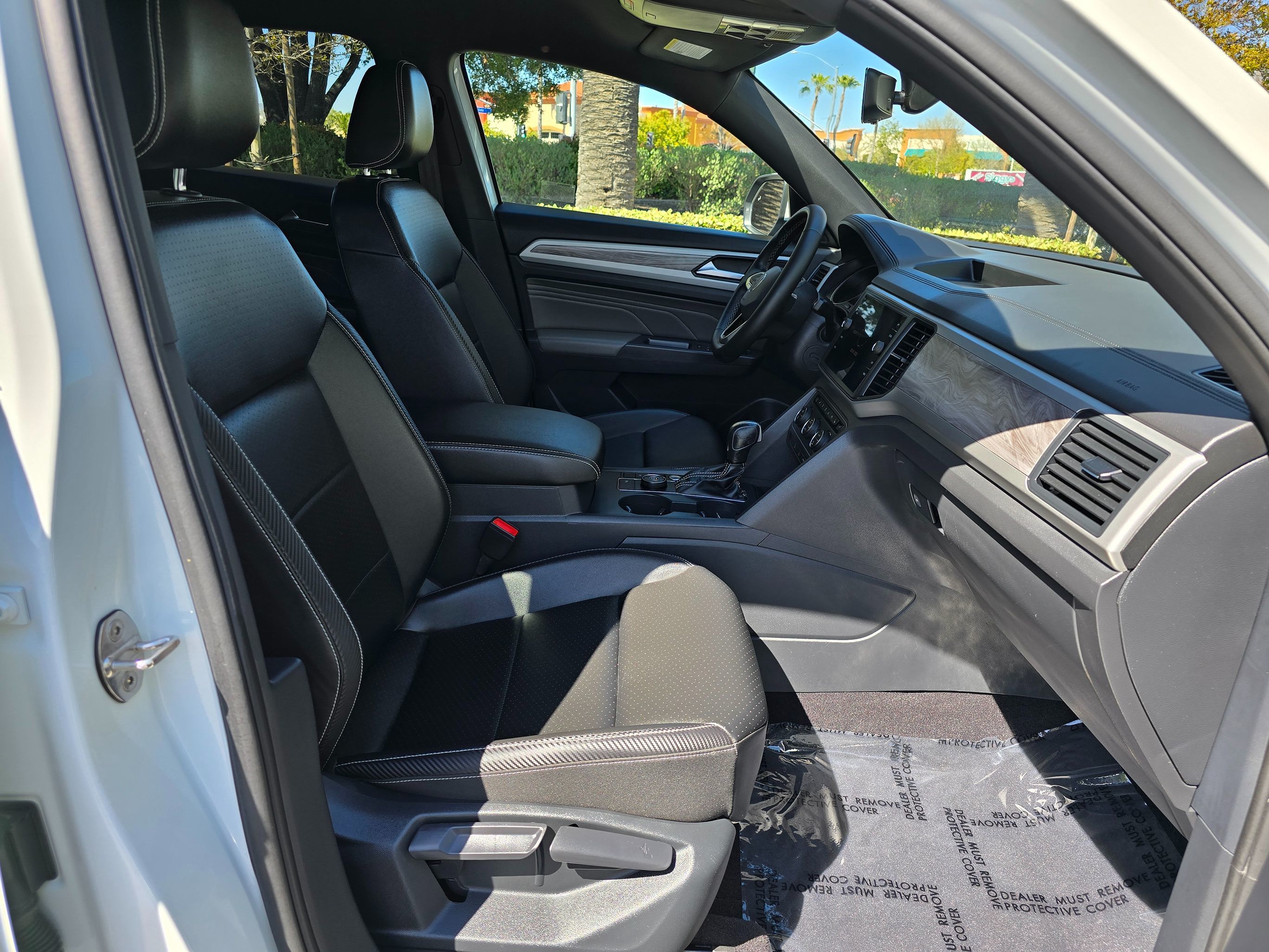 2021 Volkswagen Atlas Cross Sport SE Technology photo 29