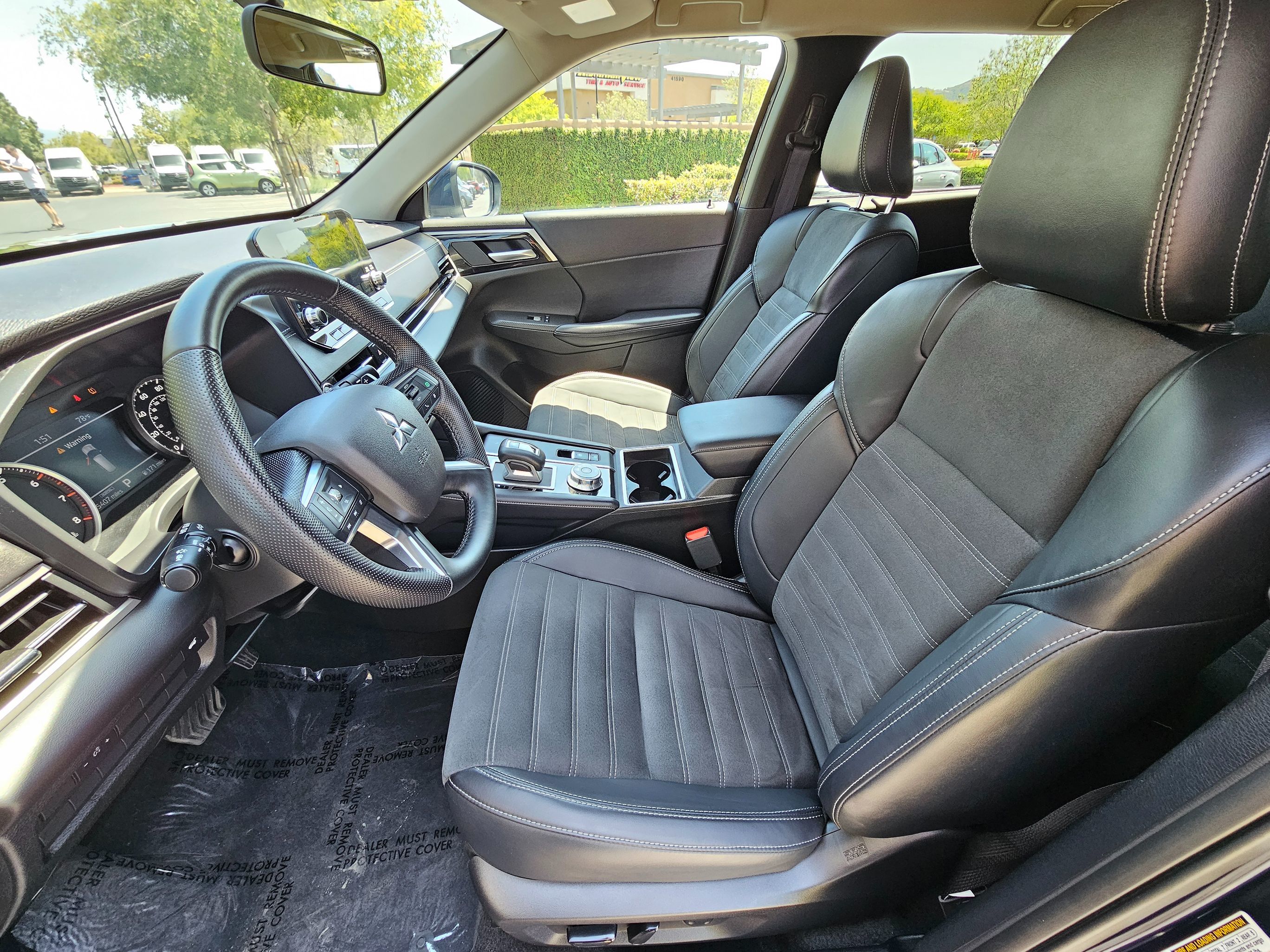 2024 Mitsubishi Outlander SE - Photo 15