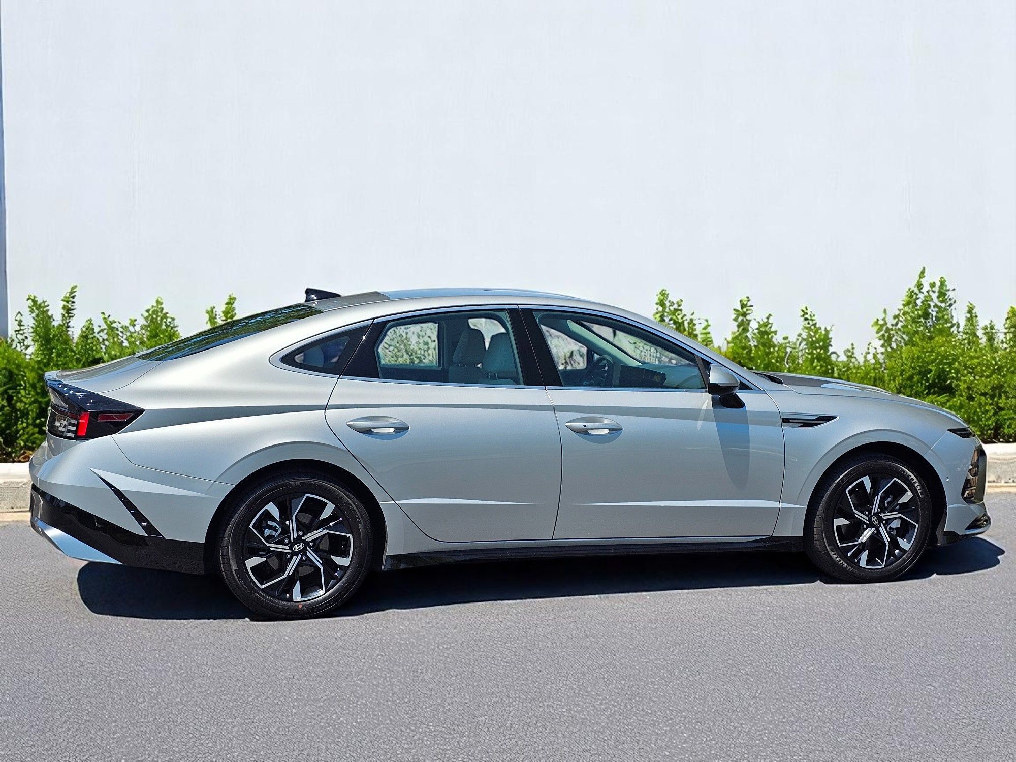 2025 Hyundai Sonata SEL - Photo 6