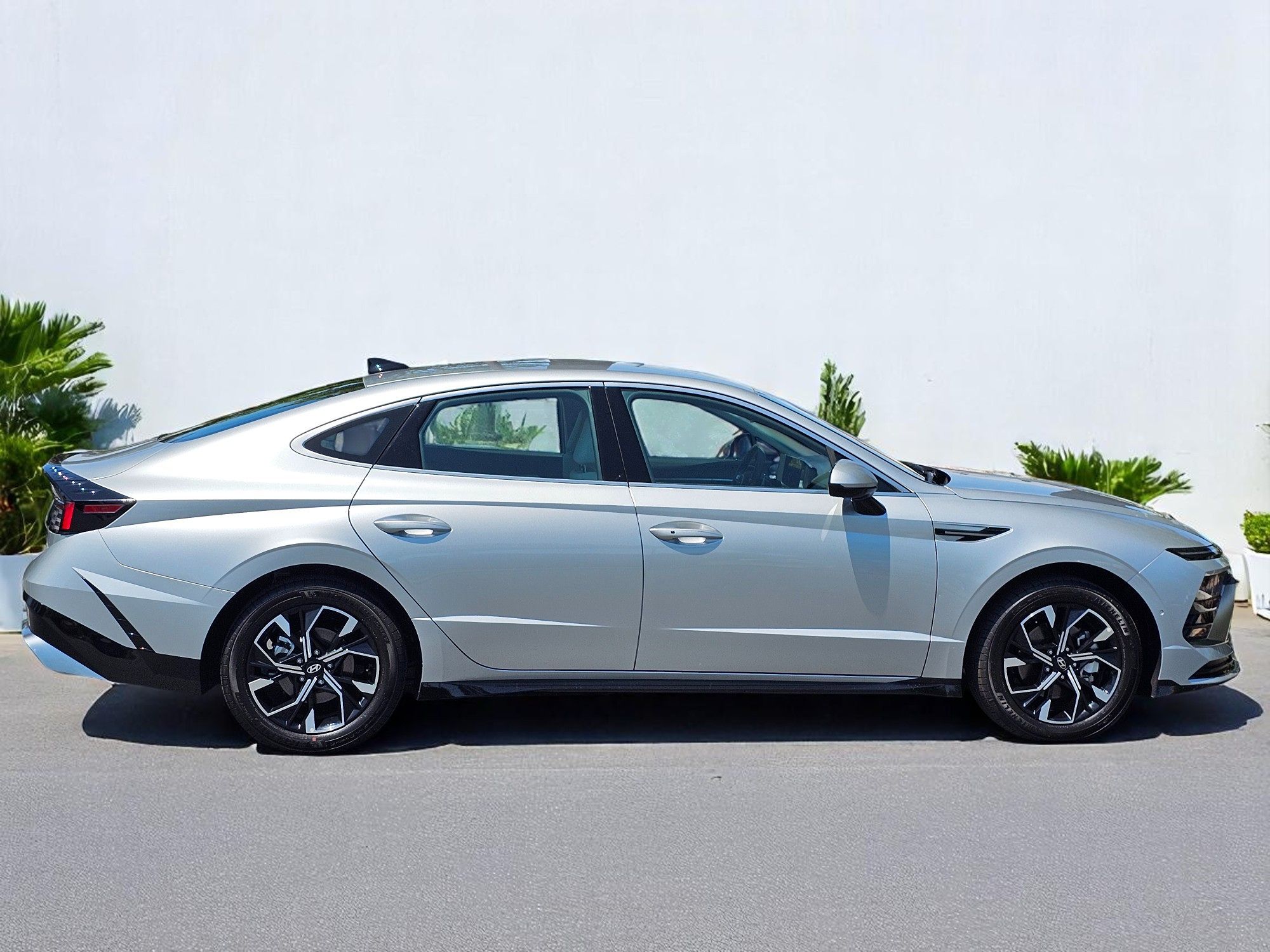2025 Hyundai Sonata SEL - Photo 10