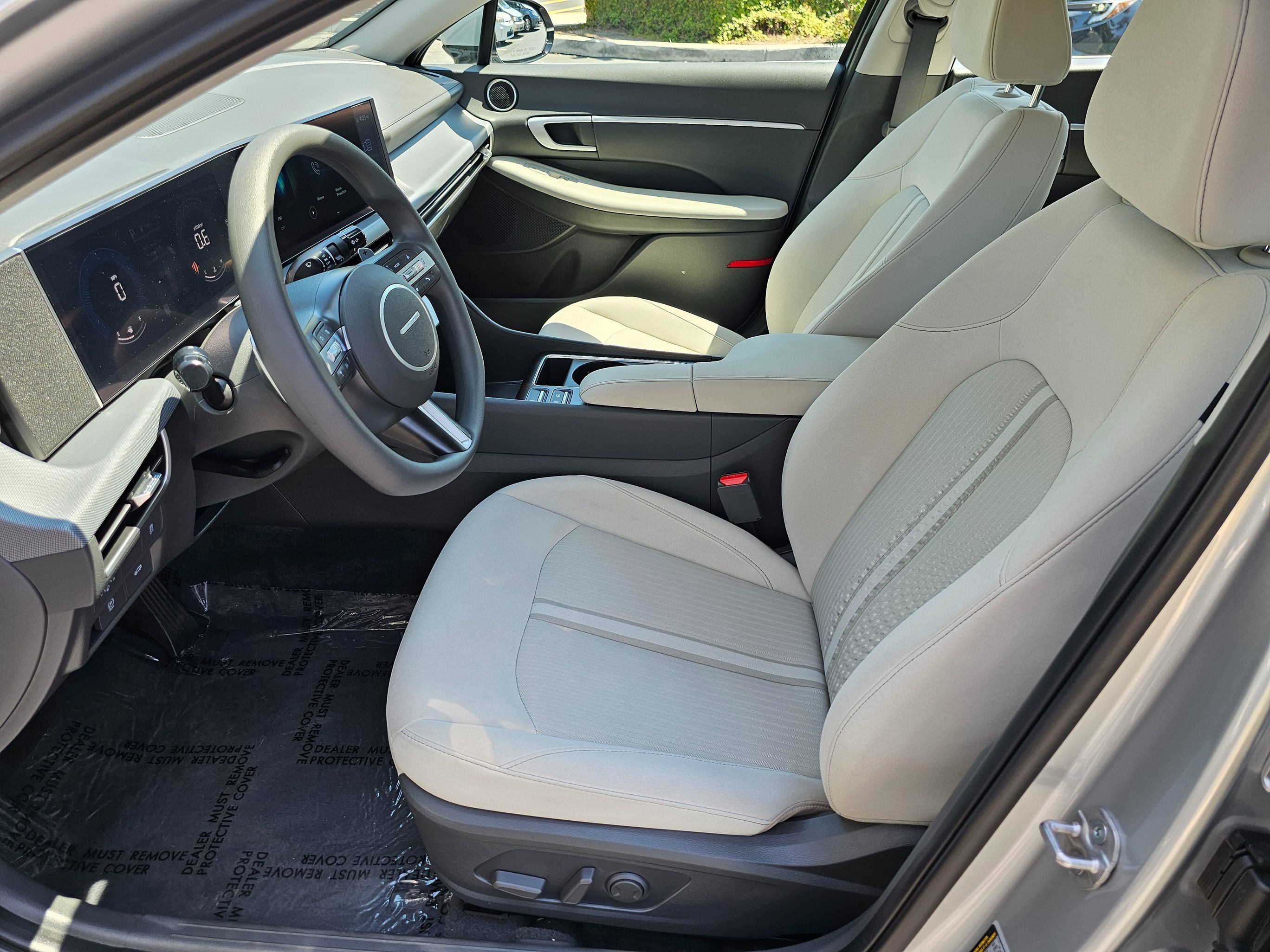 2025 Hyundai Sonata SEL - Photo 13